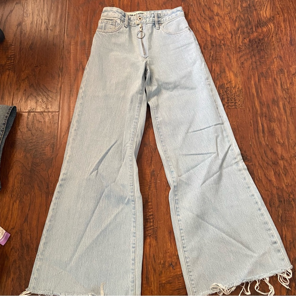 Off-White X Levi’s high rise baggy denim jeans